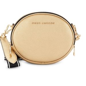 Beautiful Marc Jacobs Oval  Pebbled Leather Light Gold ✨️ Crossbody Bag NWT